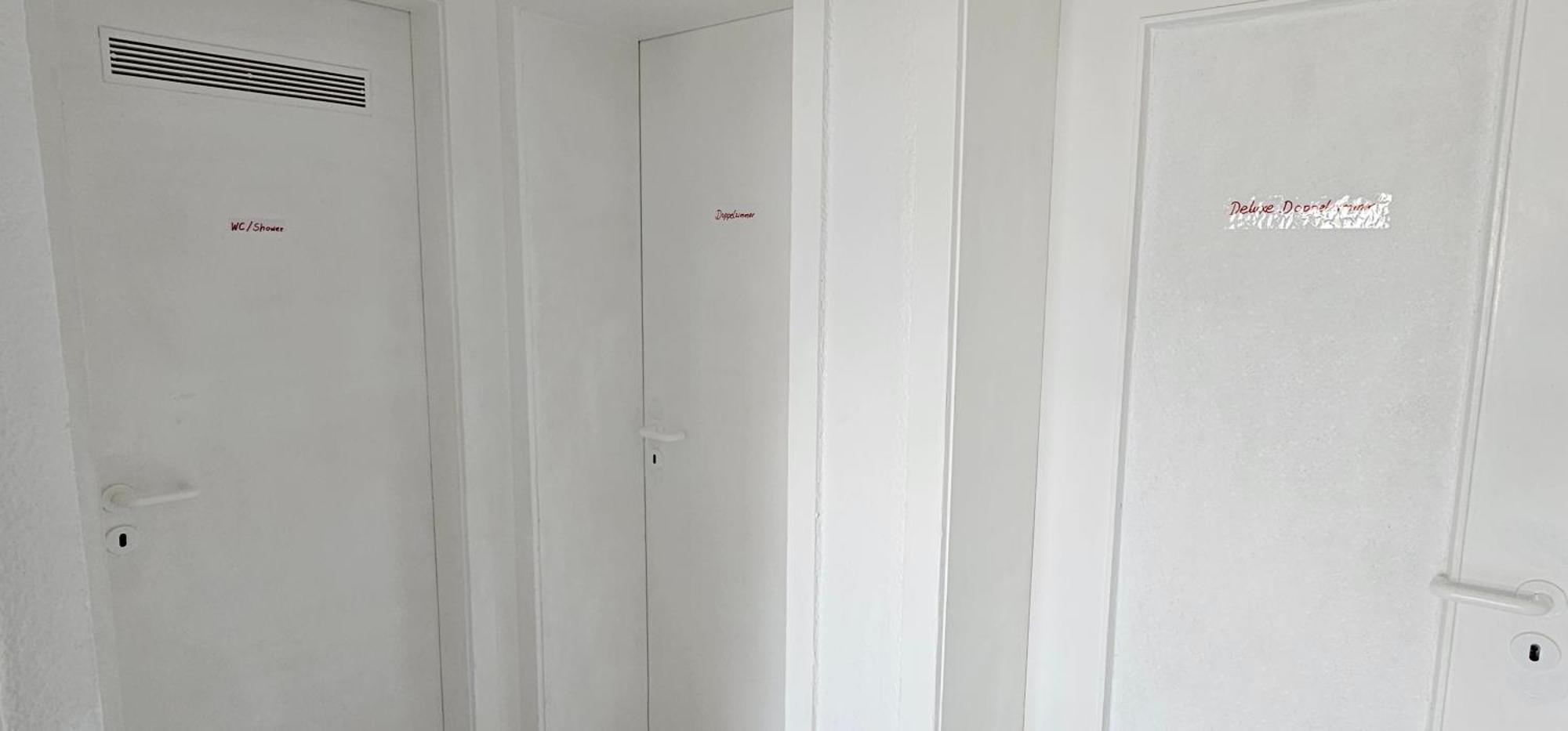 Zimmer In Bilk-Zentrum Duesseldorf Exterior foto